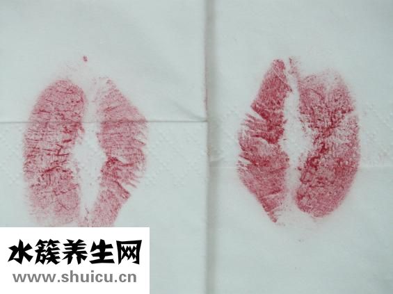 嘴巴苦是怎么回事