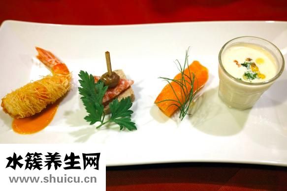 喉嚨痛吃什么好