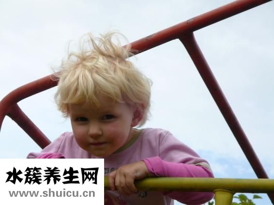 小孩流鼻涕吃什么藥