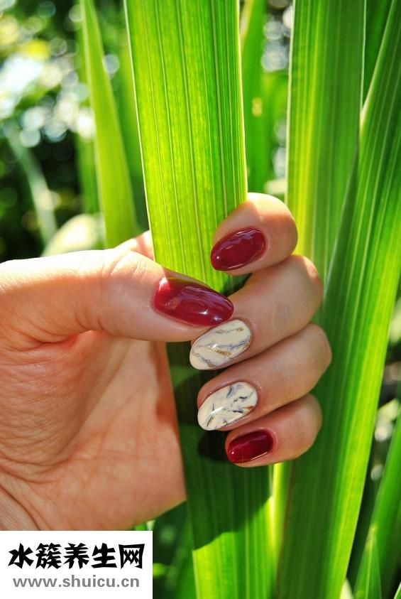 戒指帶中指什么意思