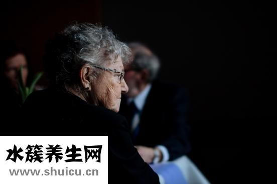 如何去除老年斑