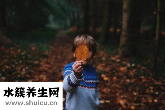 小孩子打嗝怎么辦