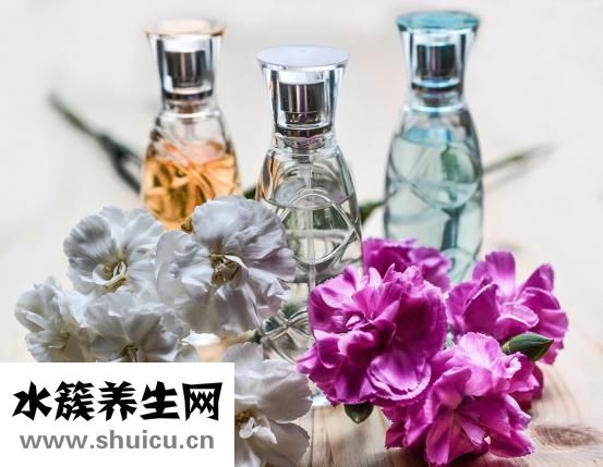 臉上出油長痘怎么辦