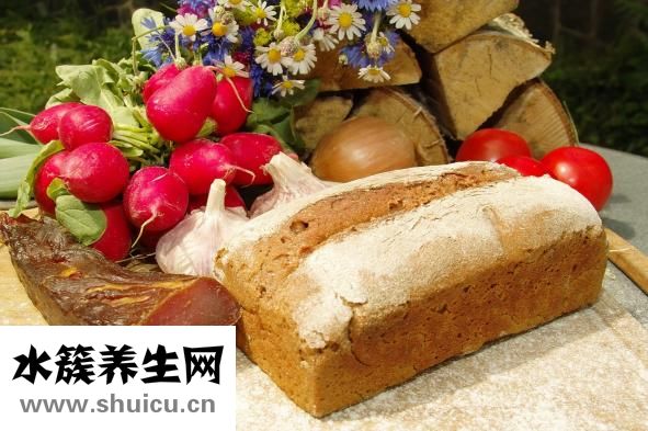 口干舌燥怎么辦