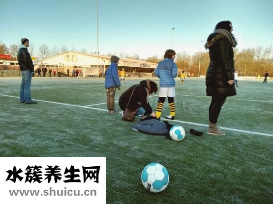 寶寶鬧覺怎么辦