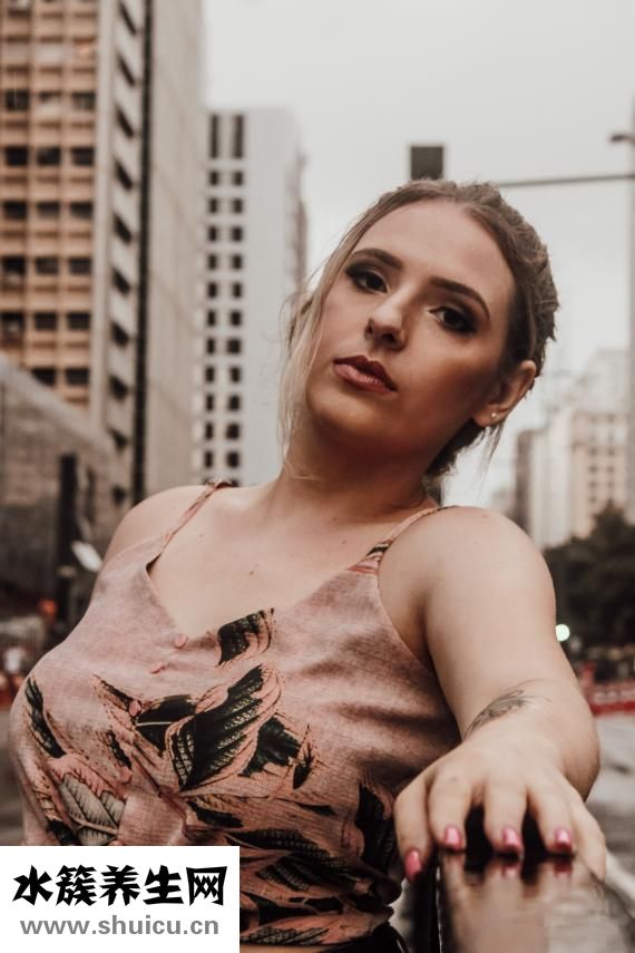 臉部痤瘡怎么治療