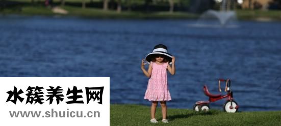 張飛的媽媽姓什么