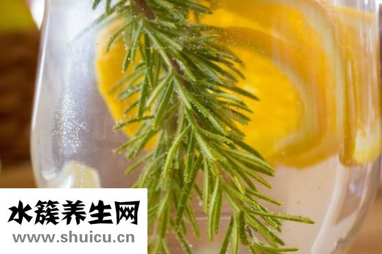 皮膚偏黃怎么美白