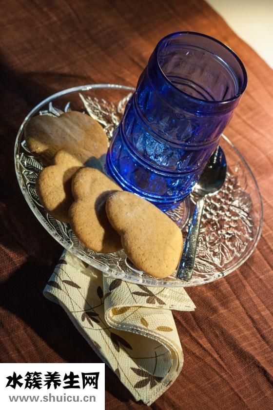 喉嚨痛咳嗽怎么辦