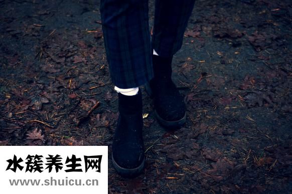 腿腫是什么原因