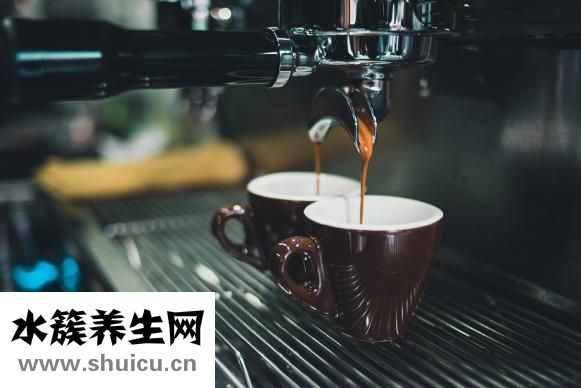 舌頭發(fā)白是怎么回事