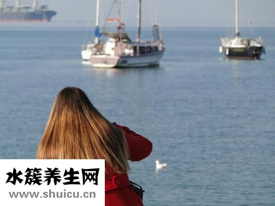 皮膚毛孔大怎么辦