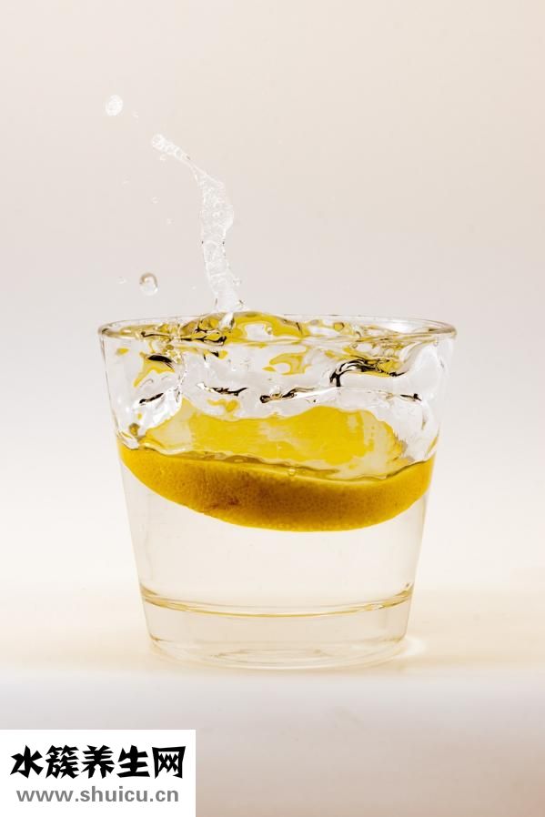 檸檬水什么時候喝好