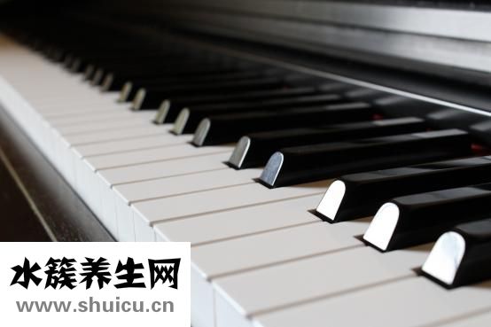 索隆的眼睛怎么了