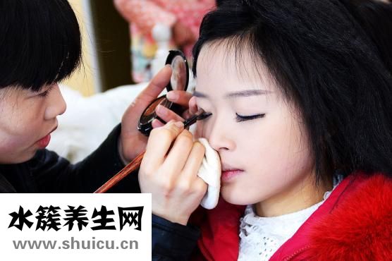 大圓臉適合什么劉海