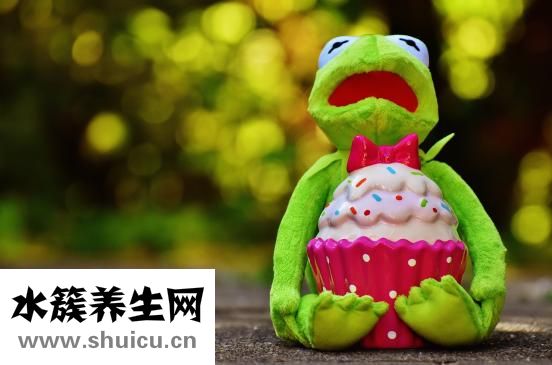 嬰兒打嗝是怎么回事