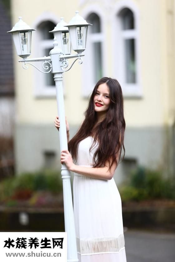 頭發(fā)白吃什么好