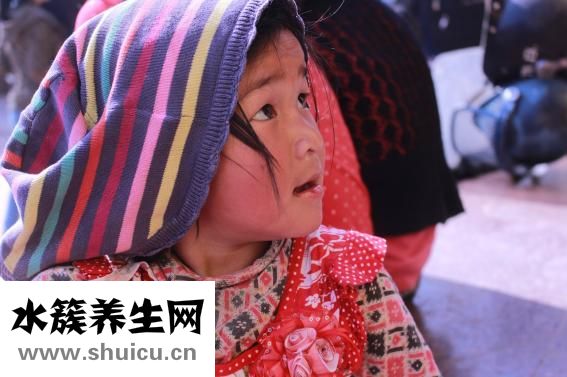 寶寶老吐奶怎么辦