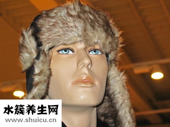 怎么樣給頭發(fā)補(bǔ)水