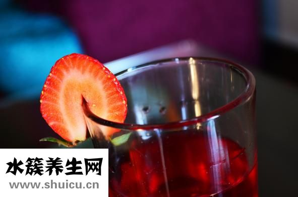 殷桃的嘴怎么了