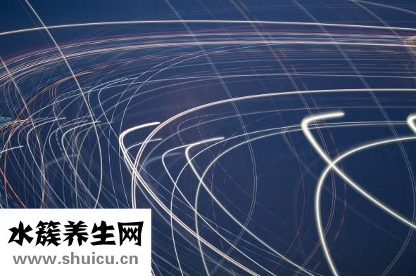 口干舌燥吃什么