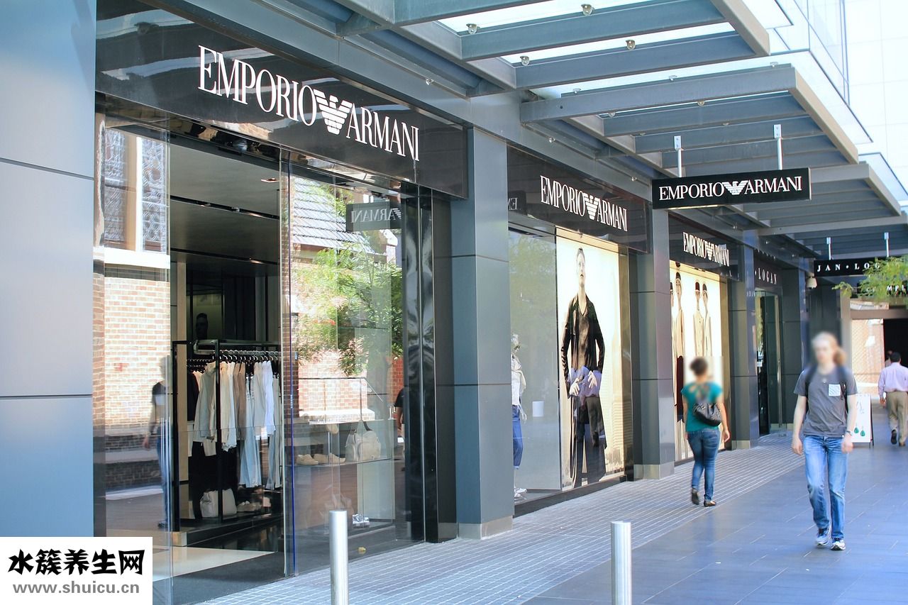 阿瑪尼羽絨服怎么樣