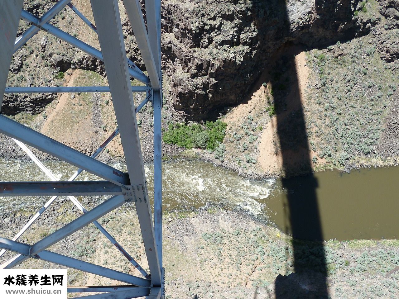 光波去眼袋怎么樣