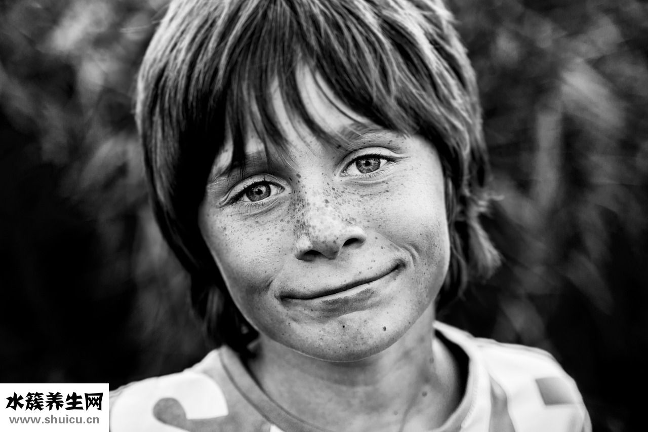 臉部痤瘡怎么辦