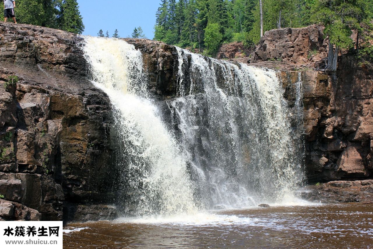 嘴唇比較厚怎么辦