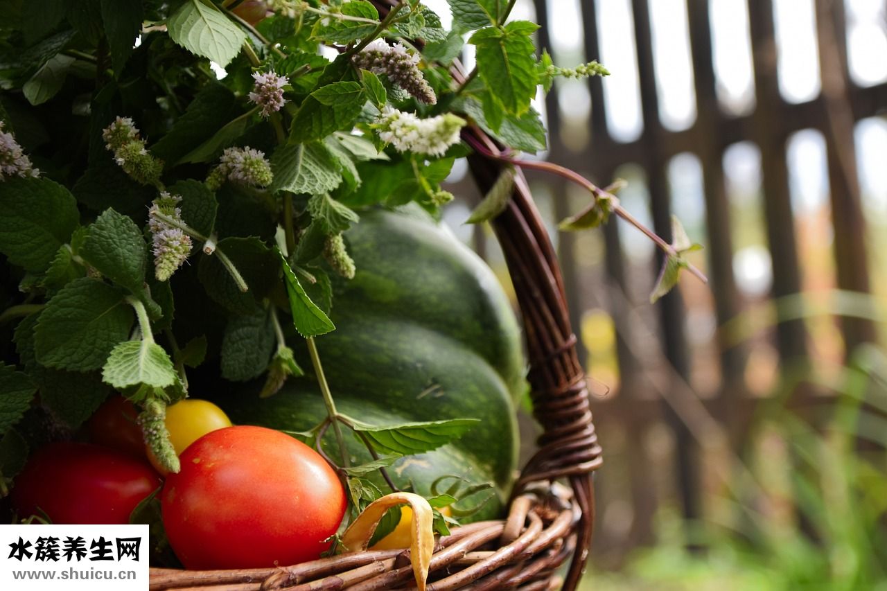 嘴唇比較厚怎么辦