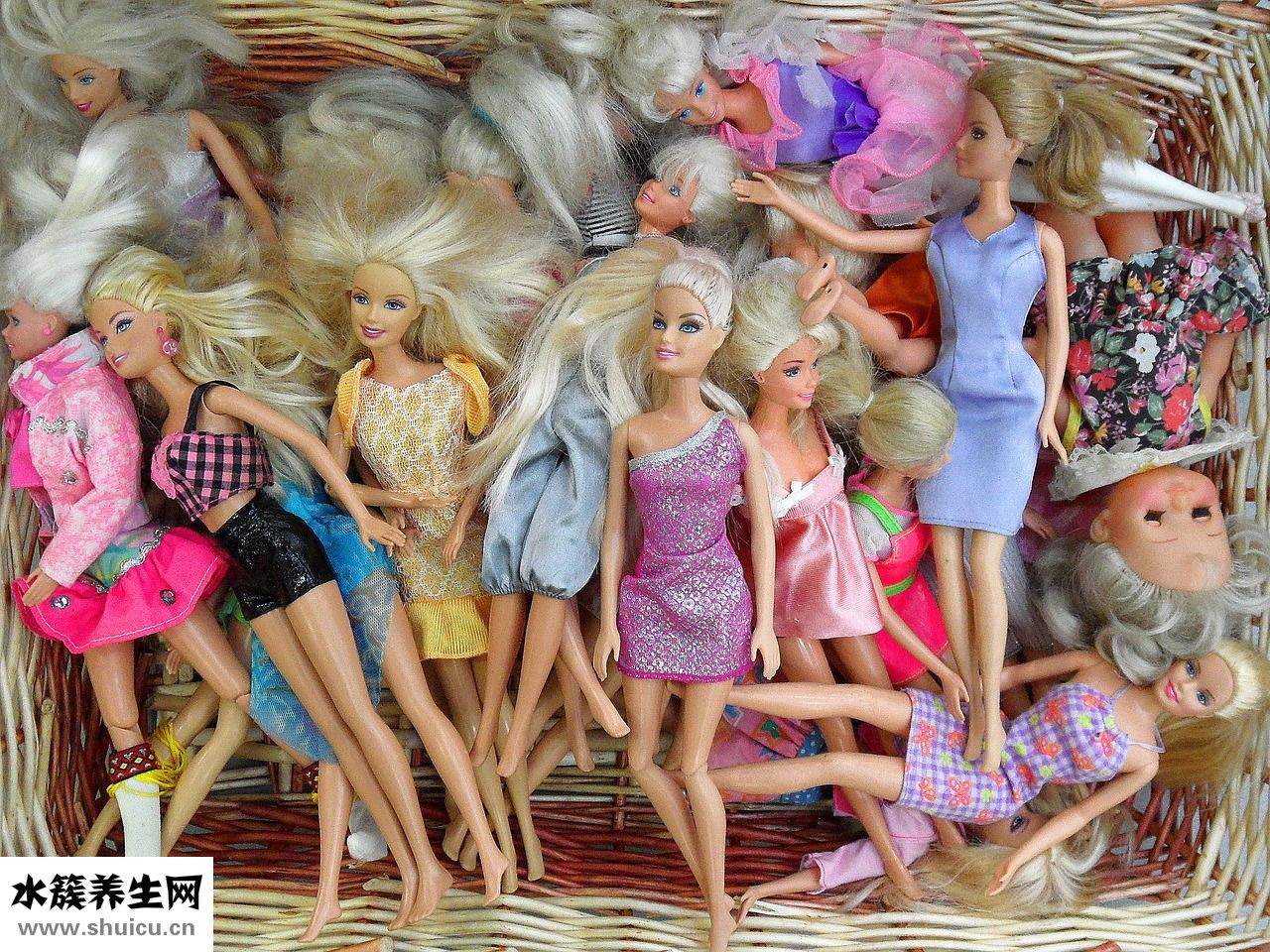 寶寶頭摔地上怎么辦