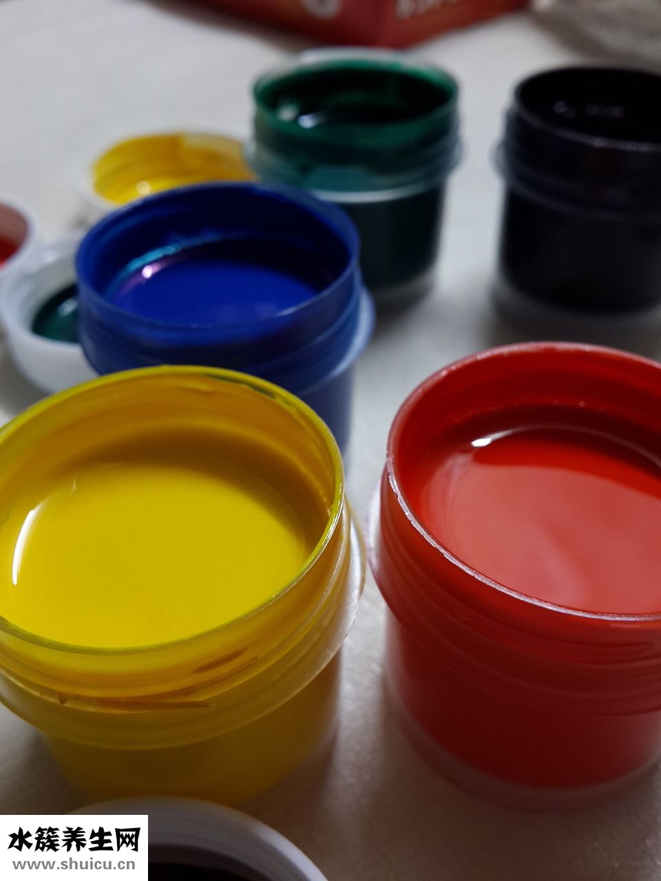 被潑油漆怎么辦