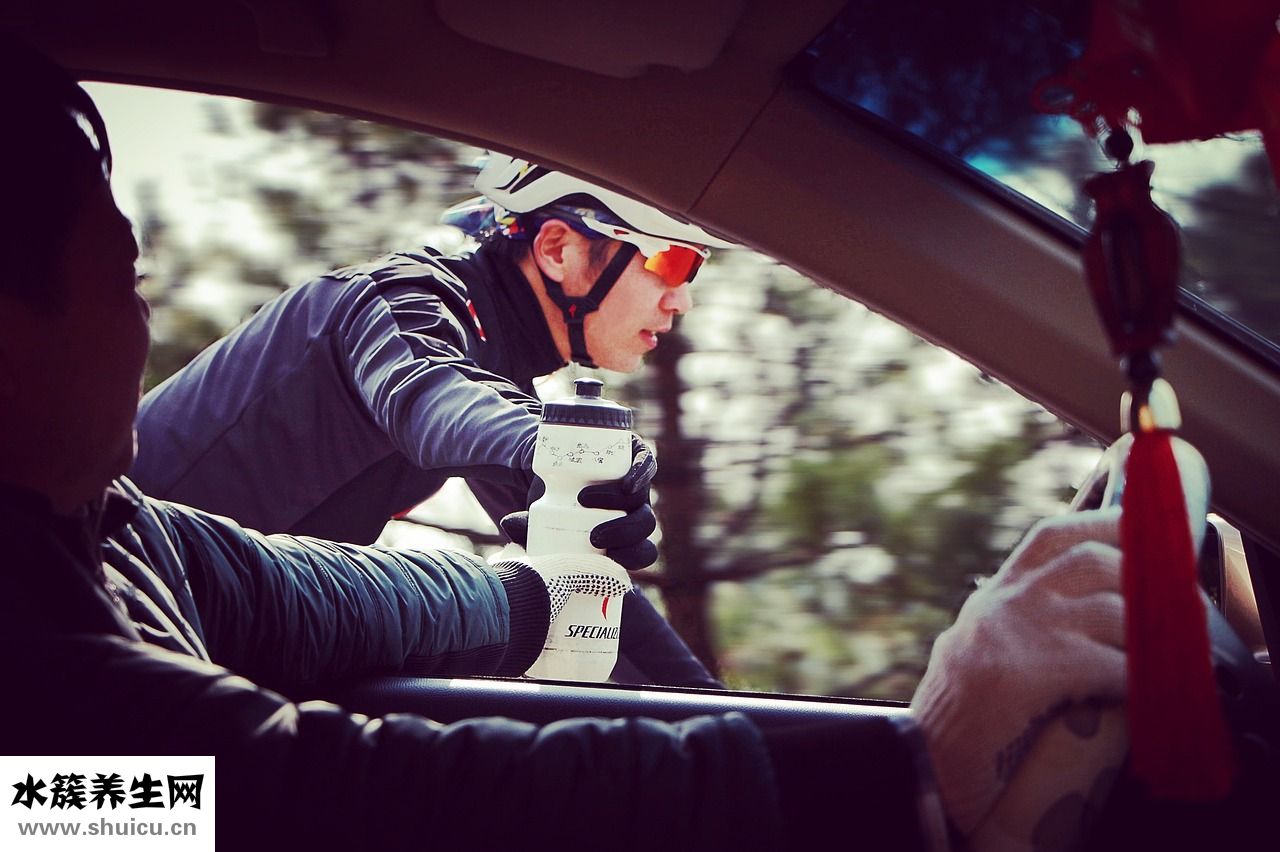 大腿外側(cè)怎么減肥