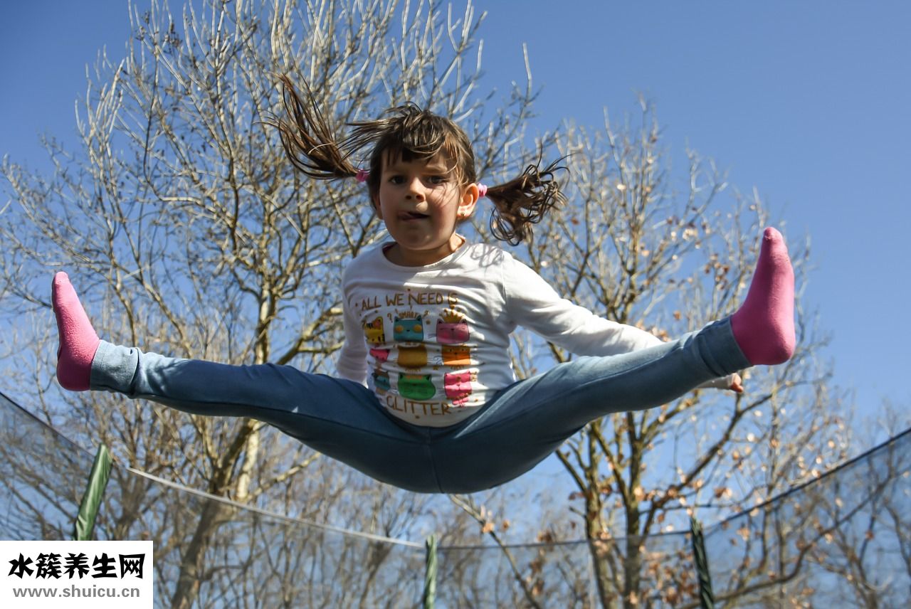 手腳長濕疹怎么辦