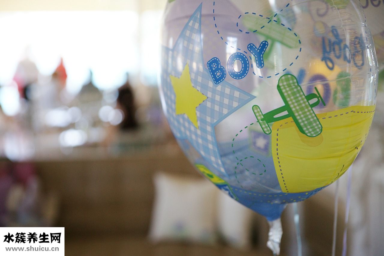 手腳長濕疹怎么辦