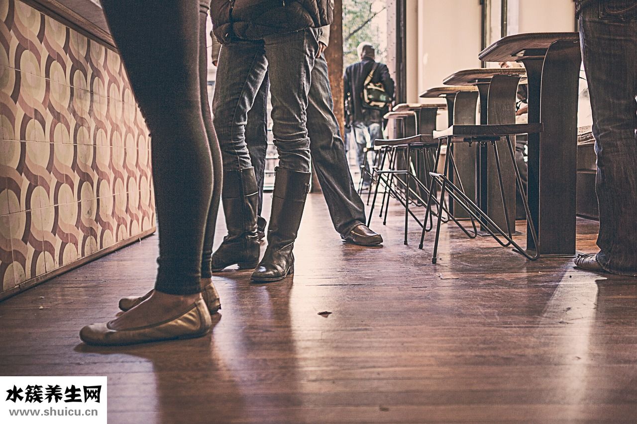 大腿肉跳怎么回事