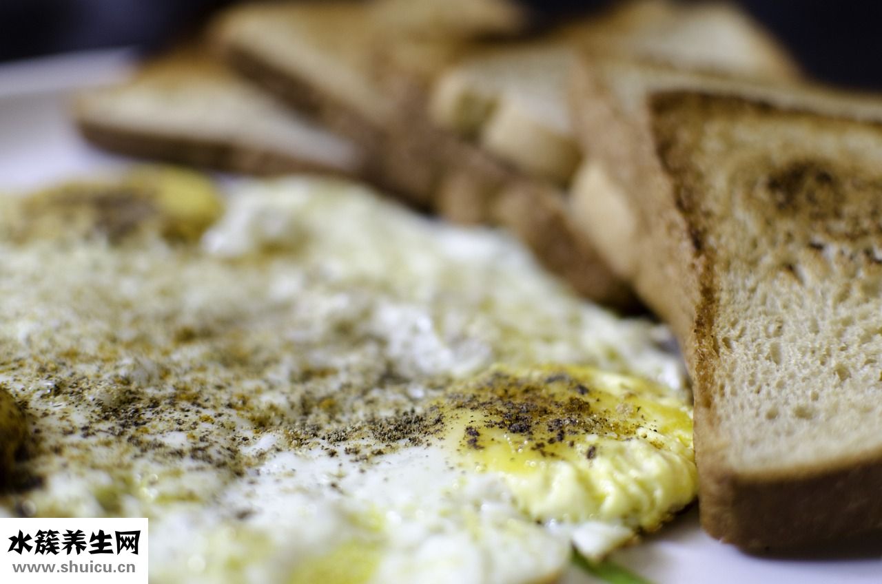 虎皮鸚鵡怎么照蛋