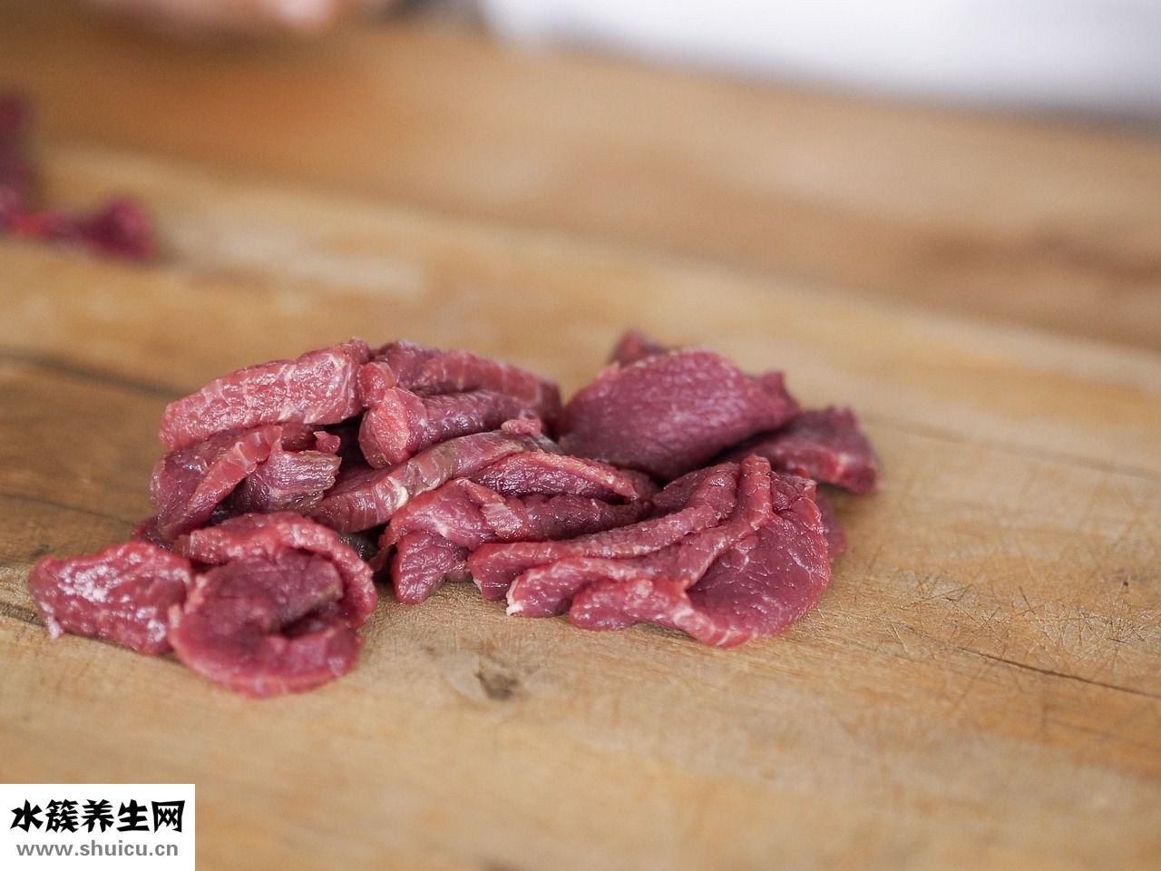 大腿肉跳怎么回事