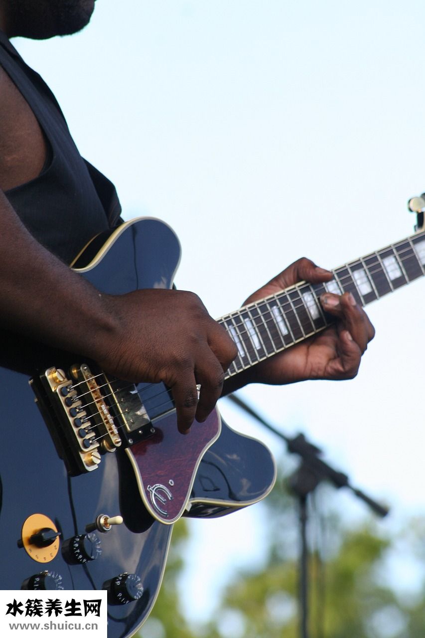 漂染的頭發怎么去掉