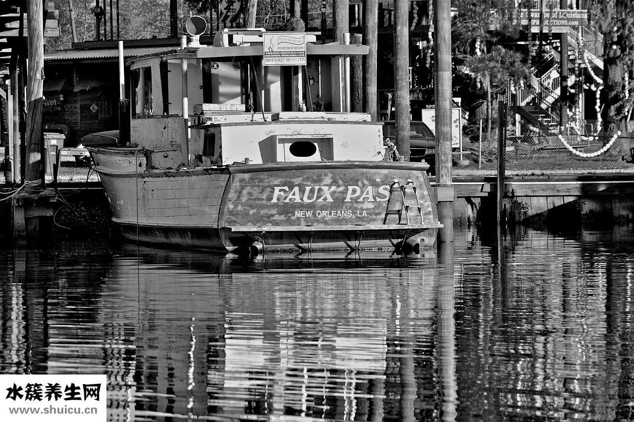 大牙中間發(fā)黑怎么辦