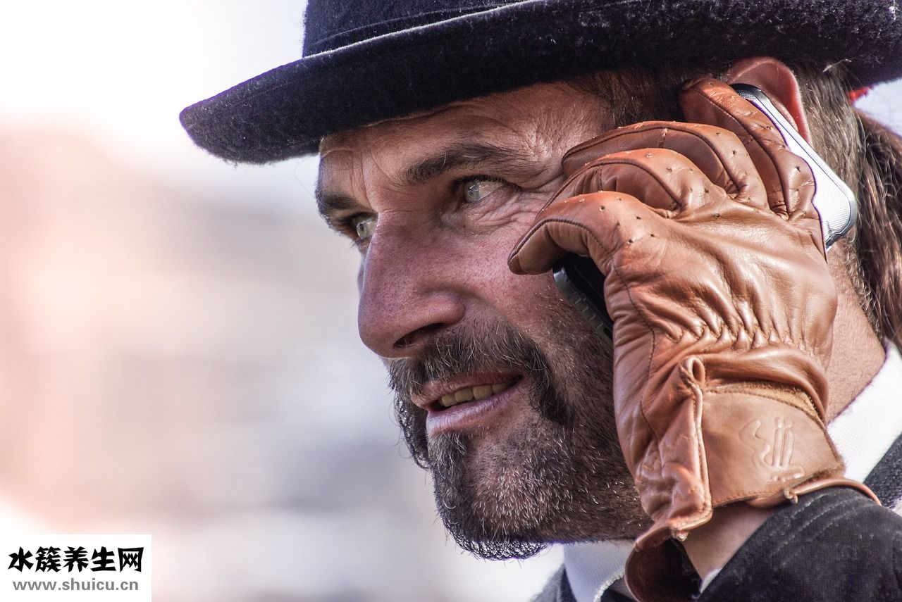 連鬢胡子怎么辦