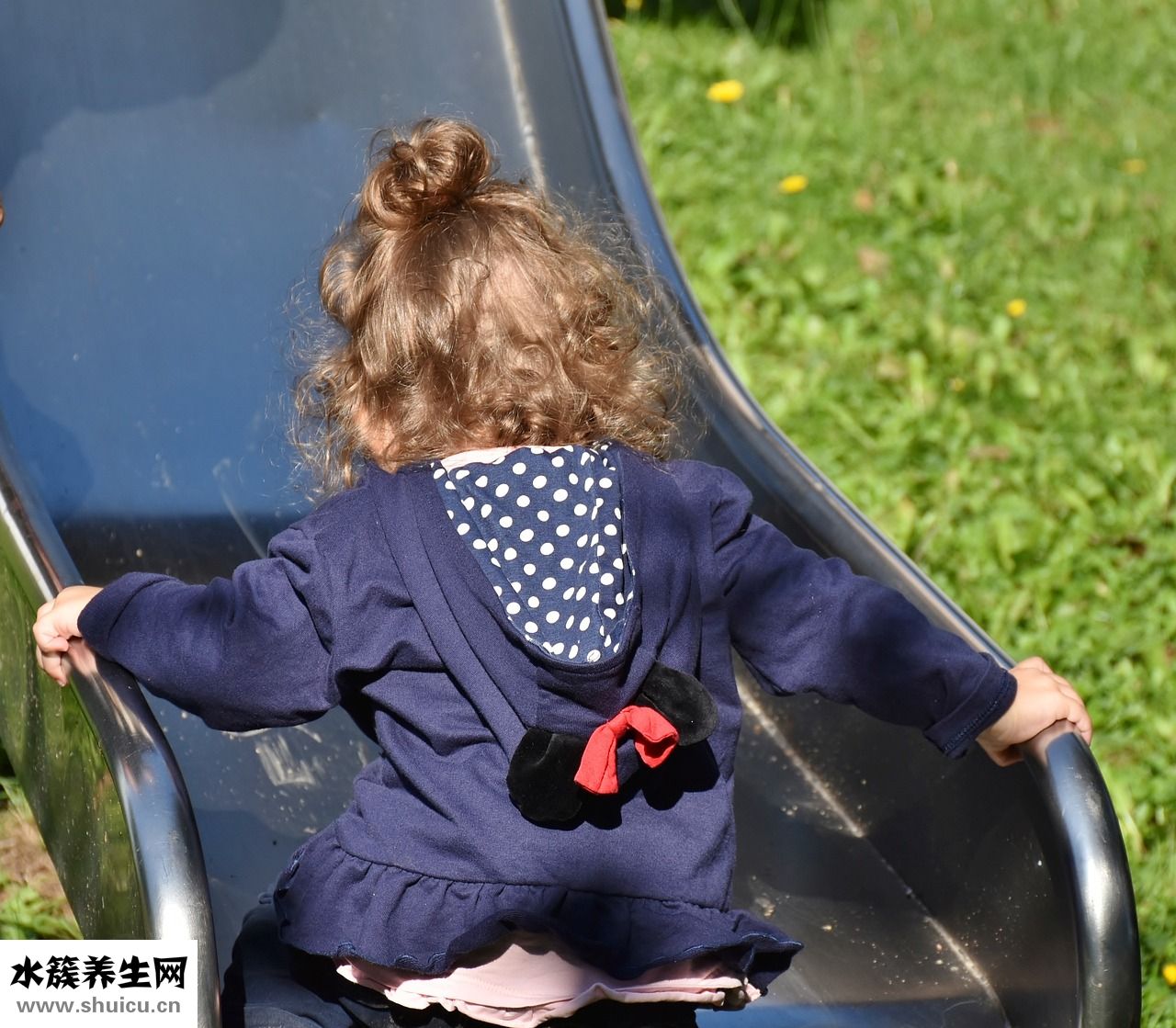 新生兒漲肚子怎么辦