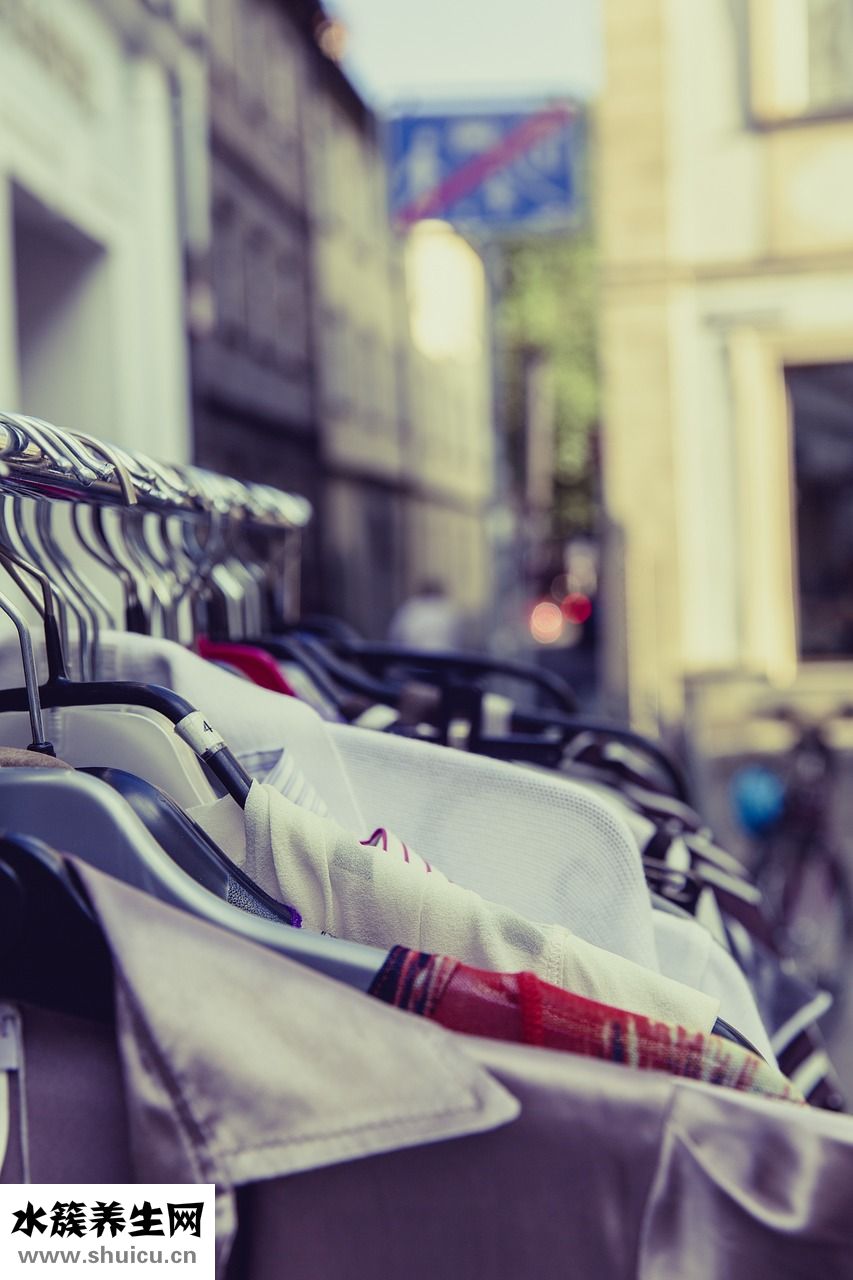 睡覺踢被子怎么辦