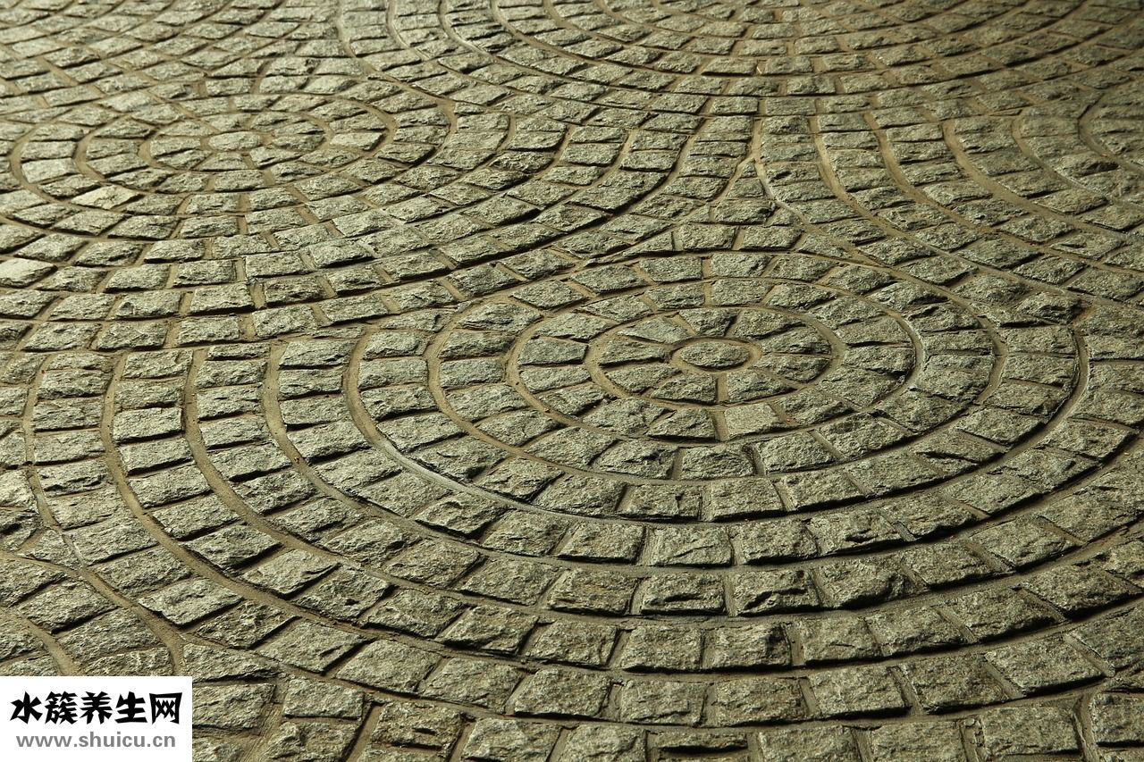 八字腿是怎么回事