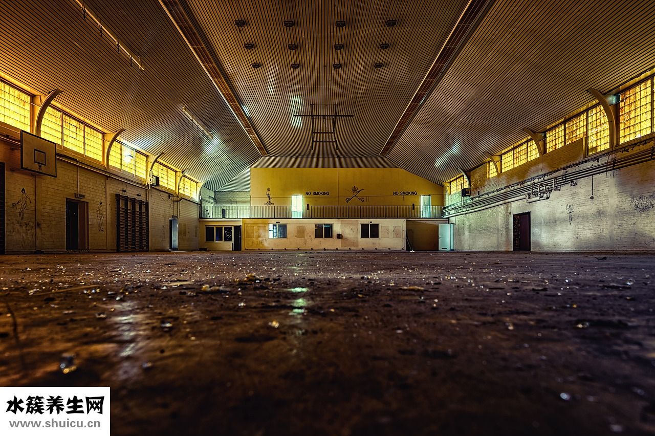 女士手提包怎么拍照