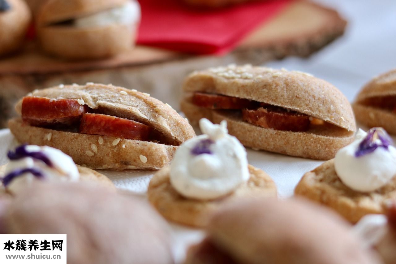 怎么使頭發(fā)發(fā)尾不翹