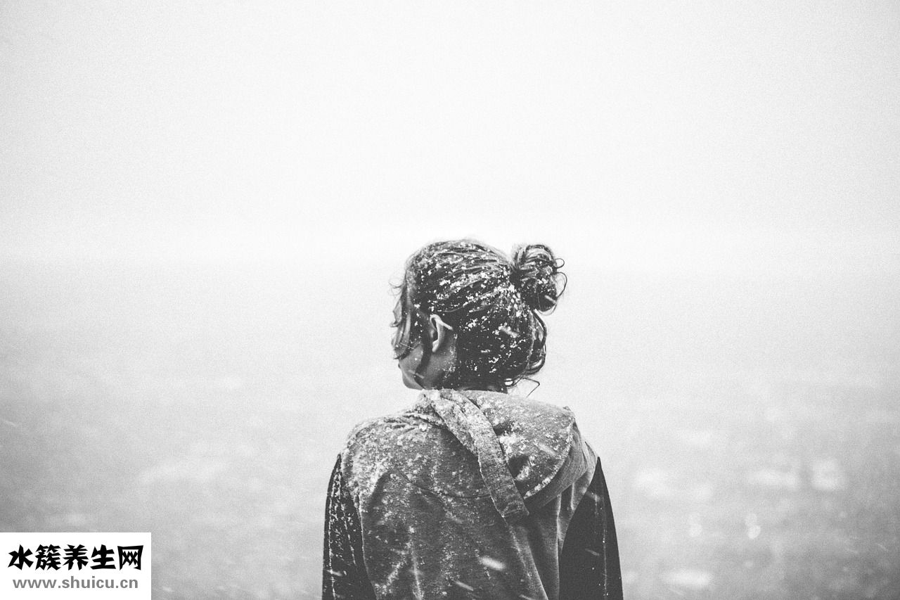 手麻癢是怎么回事