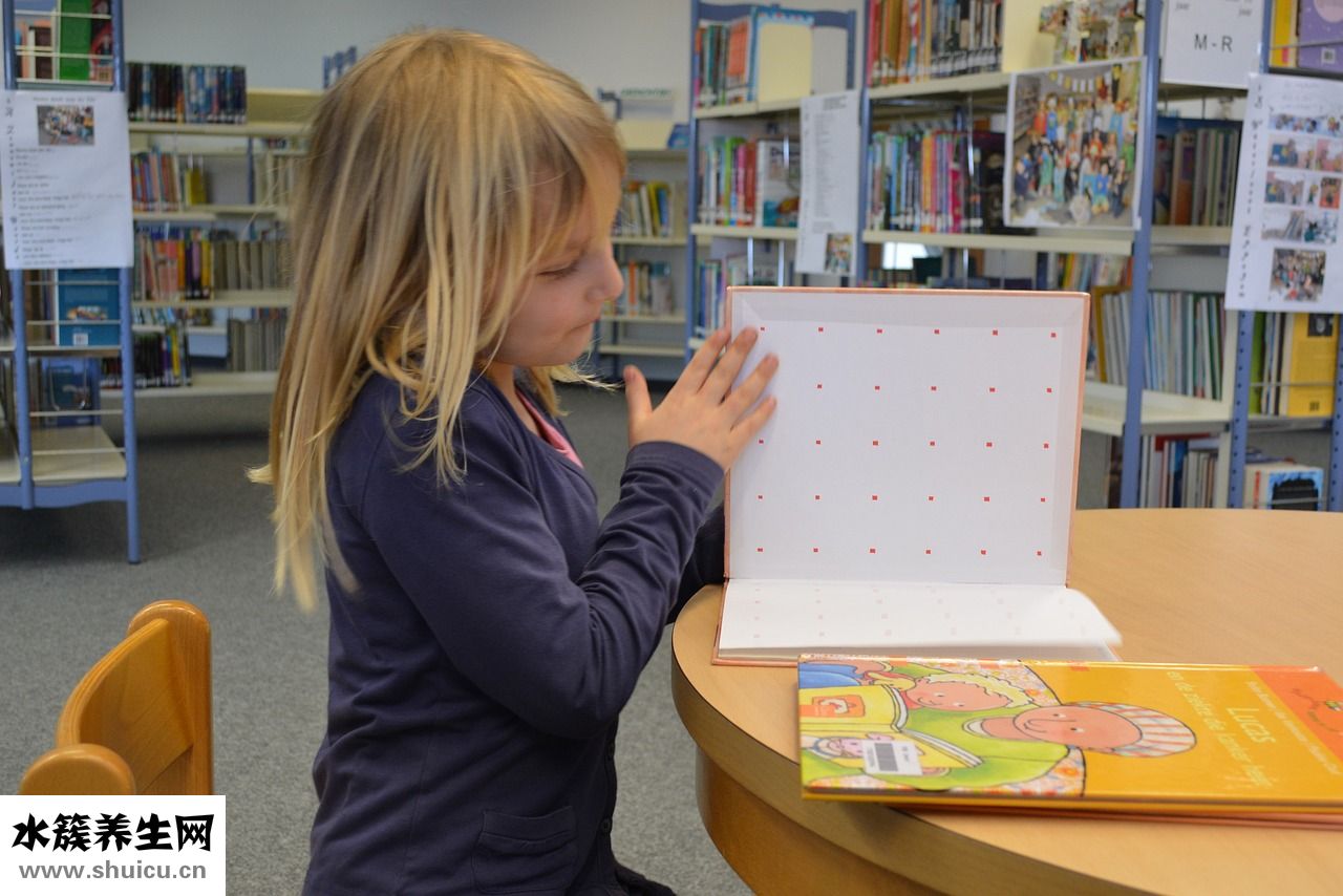 月科孩子漲肚怎么治