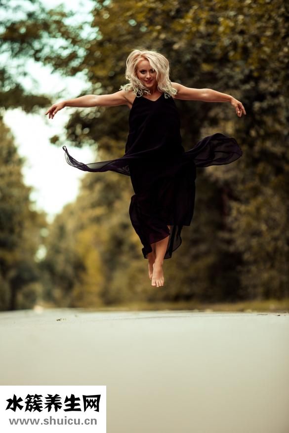 怎么讓頭發往里卷