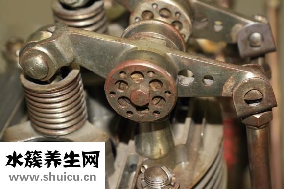 寶寶漲肚子怎么排氣